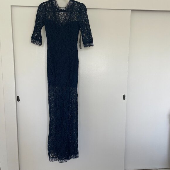 Lulus Lace Maxi Dress in navy - Picture 12 of 15